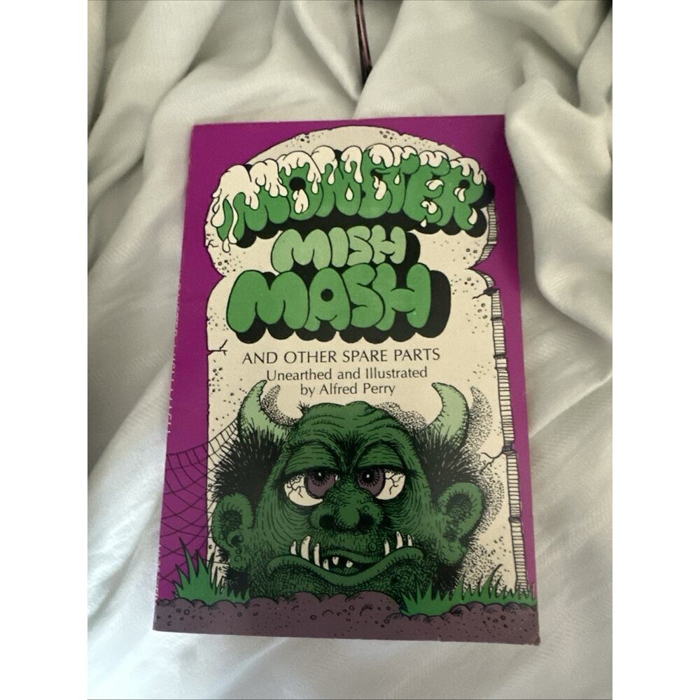 Monster Mish Mash Vintage Xerox 1976 Halloween Joke Book‎ Alfred Perry Paperback